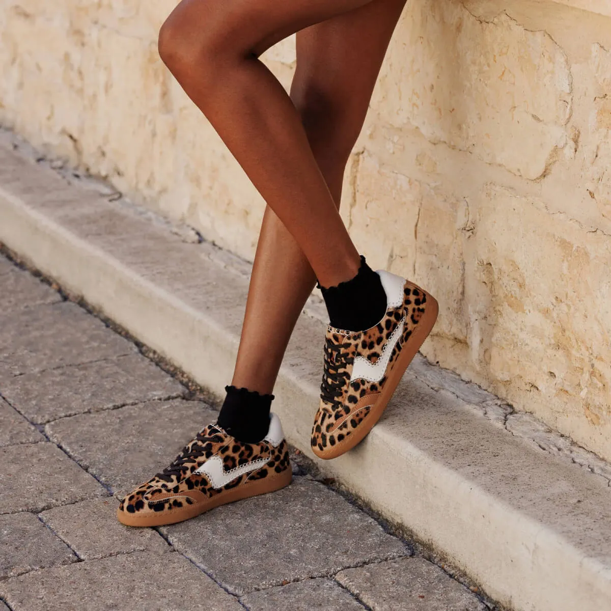 Dolce Vita Notice Stitch Sneakers