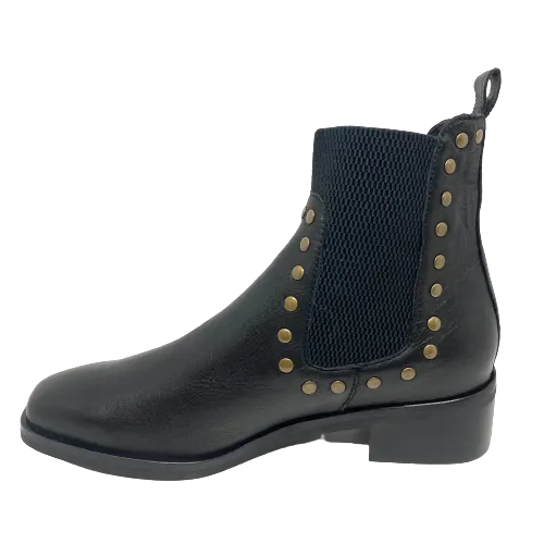 Geeteed boots