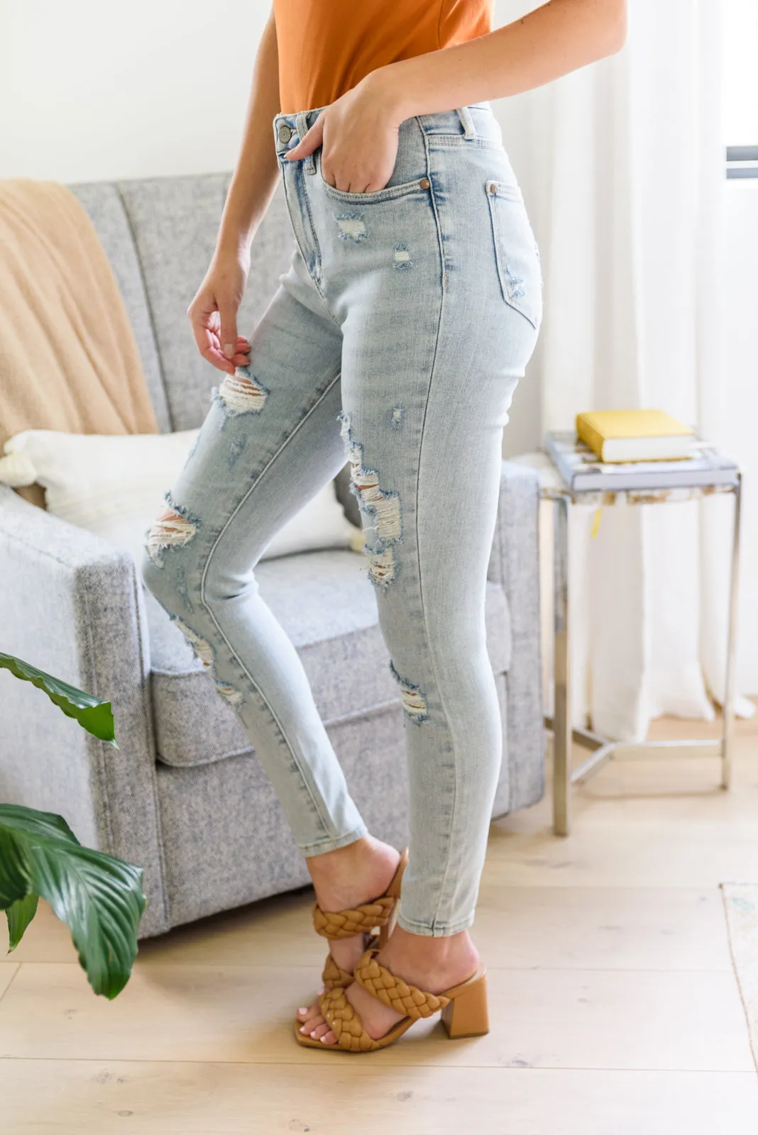 Judy Blue No Limits Destroyed Tummy Control Skinny Jeans