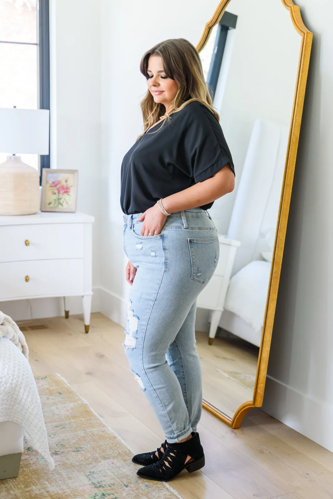 Judy Blue No Limits Destroyed Tummy Control Skinny Jeans