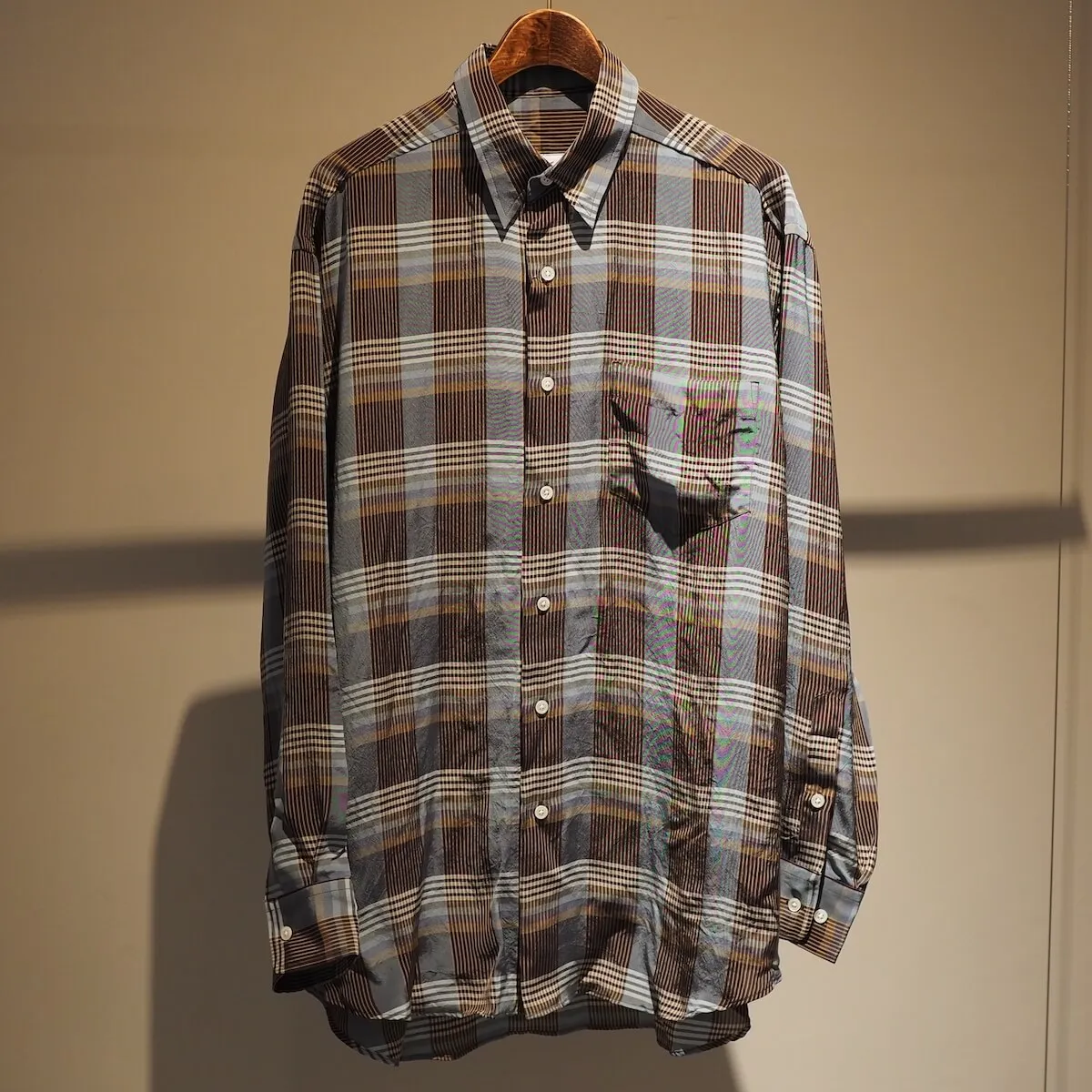 Long sleeve shirts