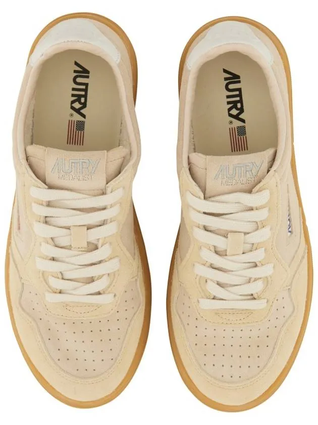 "MEDALIST LOW" SNEAKER