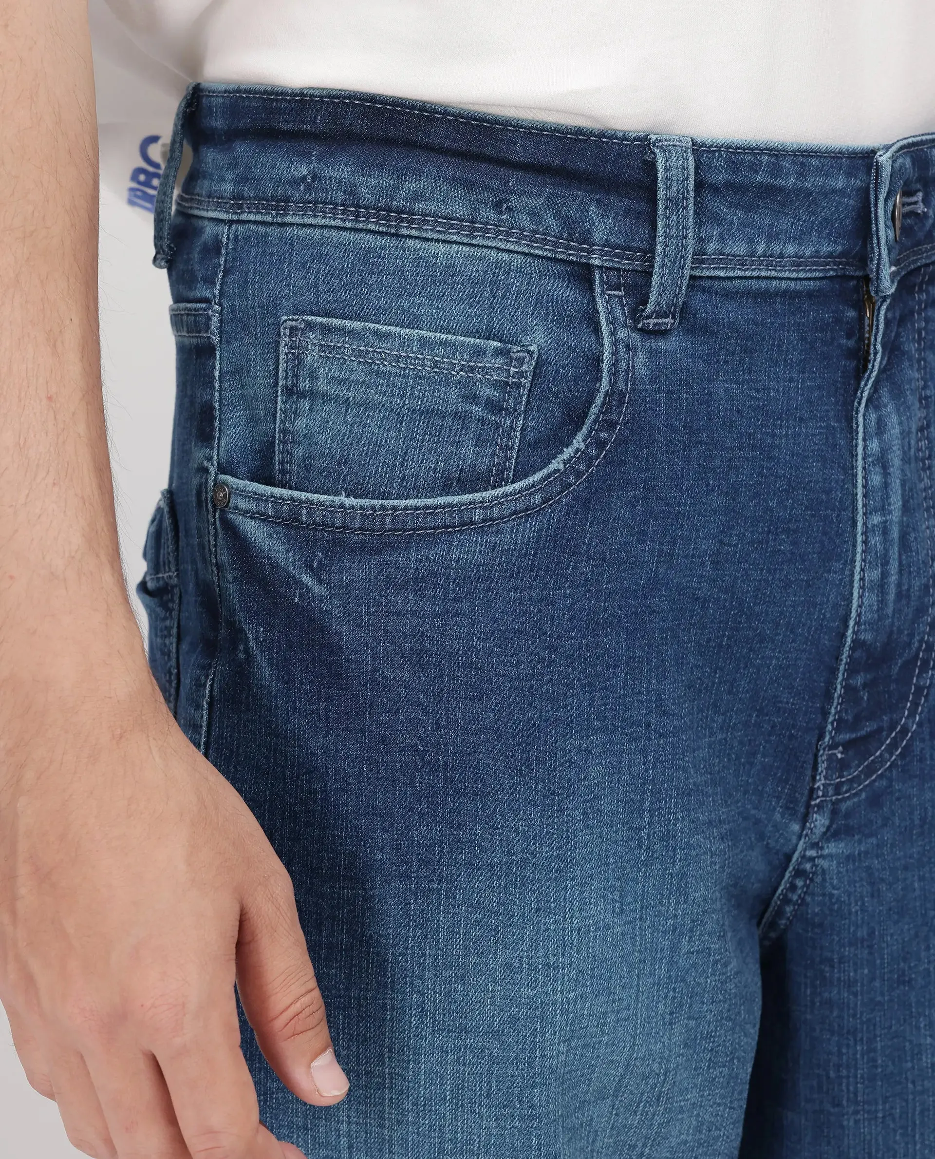Rare Rabbit Men Jace Blue Cotton Blend Fabric Button And Zip Closure Baggy Fit Plain Jeans