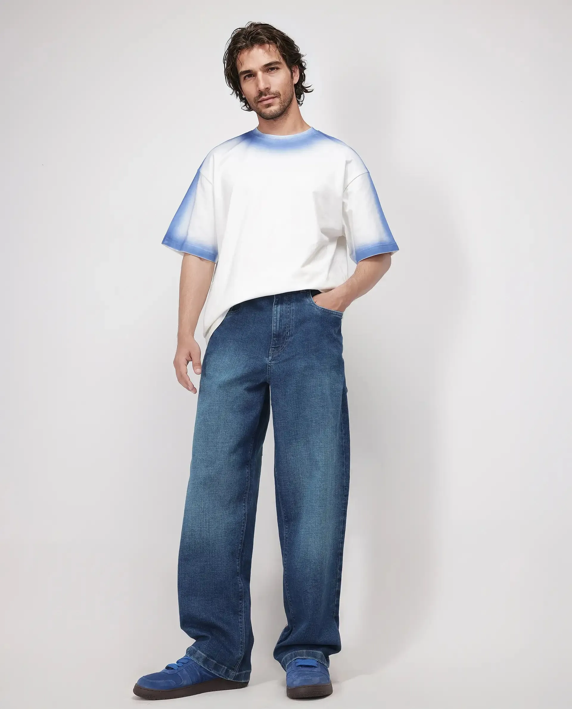 Rare Rabbit Men Jace Blue Cotton Blend Fabric Button And Zip Closure Baggy Fit Plain Jeans
